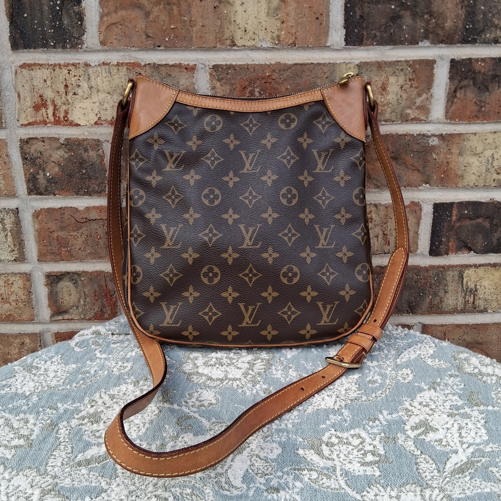 AUTHENTIC Louis Vuitton Odeon PM Monogram Crossbody Bag CA1089 Spain Vintage LV - Picture 4 of 17